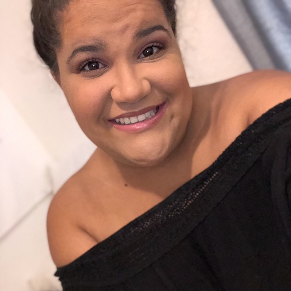 Meet the Seller! ☺️💜🌻 - Picture 1 of 5